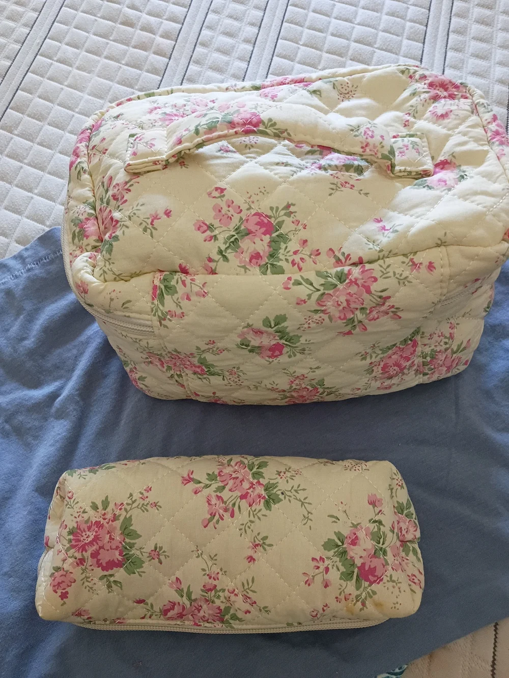 Floral Quilted Cosmetic Case Set - Cream with Pink Roses